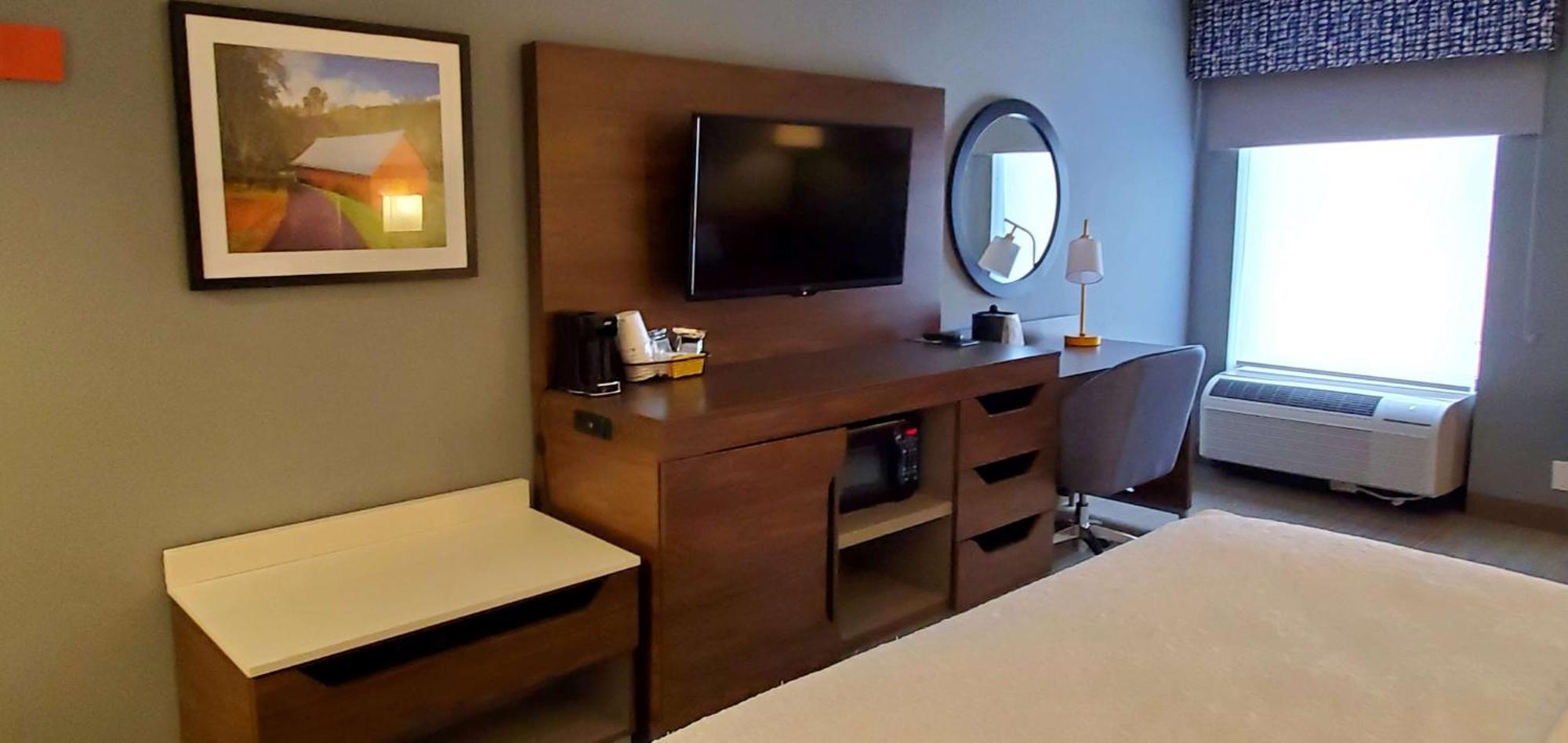 Hampton Inn - Хилсвил Екстериор снимка